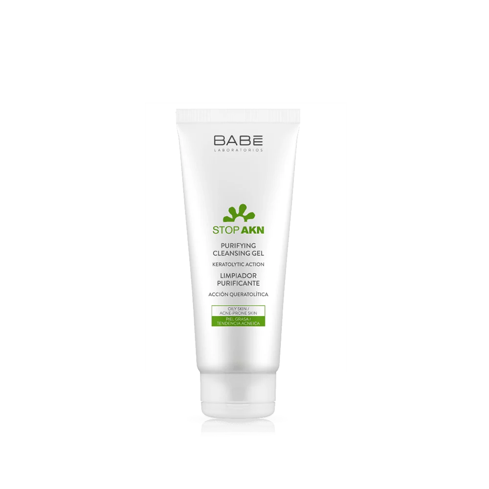 Gel nettoyant purifiant Stop Akn de Babe Laboratorios pour peaux grasses à tendance acnéique.