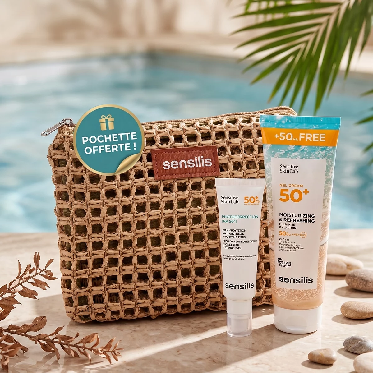 Pochette et produits Sensilis, gel crème et photoprotection pour peau sensible.